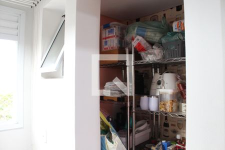 Apartamento à venda com 88m², 2 quartos e 2 vagasBanheiro foi improvisado para Dispensa