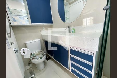 Apartamento à venda com 76m², 3 quartos e 1 vaga Apartamento à venda com 76m², 3 quartos e 1 vagaBanheiro da Suíte