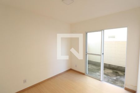 Quarto 2 de apartamento para alugar com 2 quartos, 60m² em Vila Lage, São Gonçalo