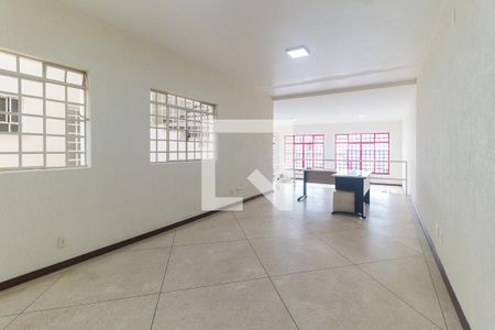 Casa para alugar com 327m², 3 quartos e 2 vagasSala 2
