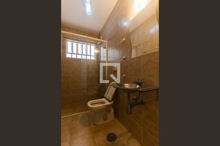 Casa para alugar com 327m², 3 quartos e 2 vagasBanheiro 2