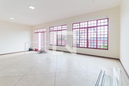 Sala 1 de casa para alugar com 3 quartos, 327m² em Vila Suissa, Mogi das Cruzes