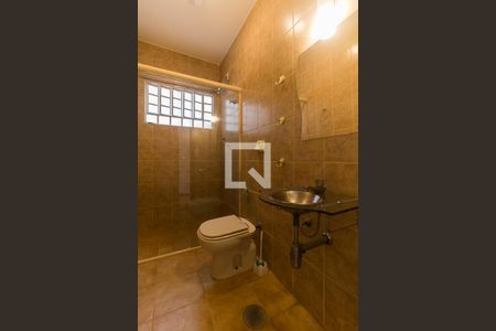 Casa para alugar com 327m², 3 quartos e 2 vagasBanheiro 1