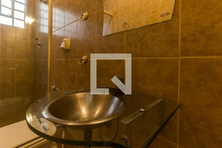 Casa para alugar com 327m², 3 quartos e 2 vagasBanheiro 1