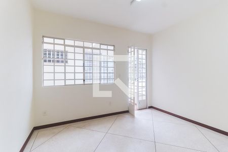 Casa para alugar com 327m², 3 quartos e 2 vagasQuarto 3/Escritório