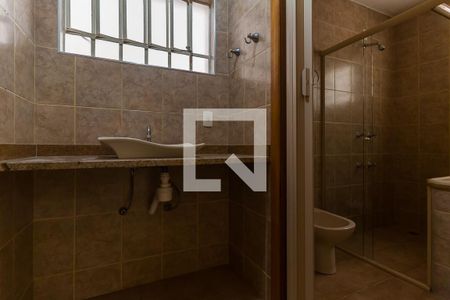 Casa para alugar com 327m², 3 quartos e 2 vagasBanheiro da Suíte