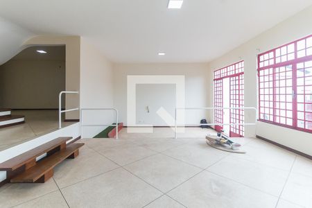 Sala 1 de casa para alugar com 3 quartos, 327m² em Vila Suissa, Mogi das Cruzes