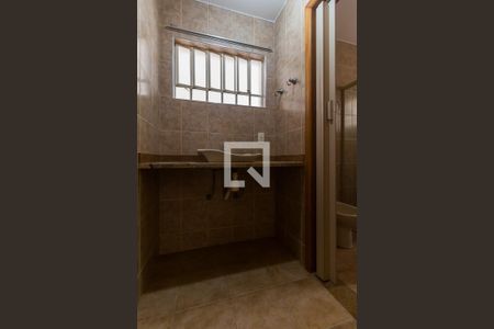 Casa para alugar com 327m², 3 quartos e 2 vagasBanheiro da Suíte
