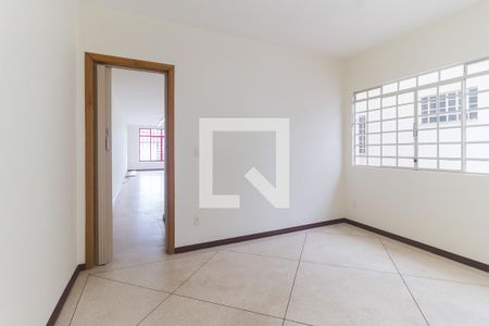 Casa para alugar com 327m², 3 quartos e 2 vagasQuarto 3/Escritório