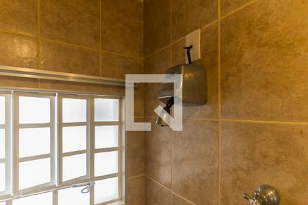Casa para alugar com 327m², 3 quartos e 2 vagasBanheiro 1