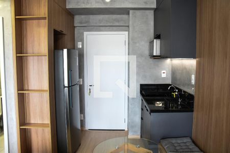 Cozinha de kitnet/studio para alugar com 1 quarto, 32m² em Pompeia, São Paulo