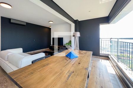 Apartamento à venda com 77m², 2 quartos e 1 vagaSala