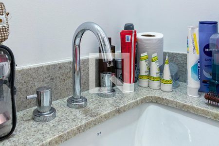 Apartamento à venda com 77m², 2 quartos e 1 vagaBanheiro da Suíte 2