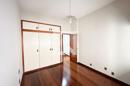 Apartamento para alugar com 206m², 5 quartos e 2 vagas Apartamento para alugar com 206m², 5 quartos e 2 vagasQuarto 02
