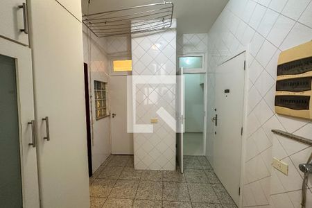 Apartamento para alugar com 206m², 5 quartos e 2 vagas Apartamento para alugar com 206m², 5 quartos e 2 vagasÁrea de Serviço