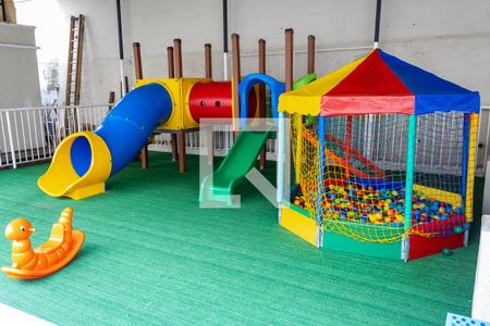 Apartamento para alugar com 45m², 2 quartos e 1 vaga Apartamento para alugar com 45m², 2 quartos e 1 vagaÁrea Comum - Playground