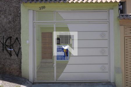 Casa para alugar com 70m², 2 quartos e 1 vagaFachada