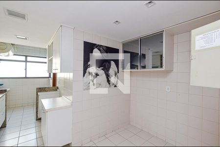 Apartamento à venda com 120m², 3 quartos e 2 vagasCozinha