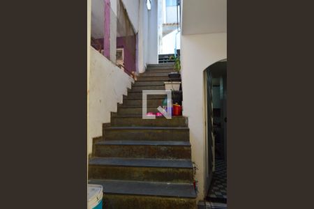 Casa de condomínio à venda com 178m², 5 quartos e 2 vagasEscada do Terraço 