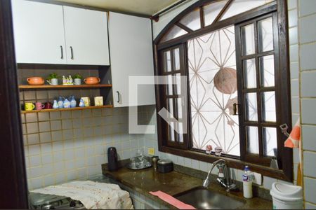 Casa de condomínio à venda com 178m², 5 quartos e 2 vagasCozinha