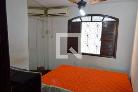 Casa de condomínio à venda com 178m², 5 quartos e 2 vagasQuarto 3