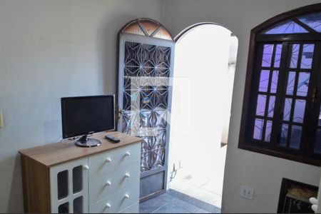 Casa de condomínio à venda com 178m², 5 quartos e 2 vagasQuarto 4