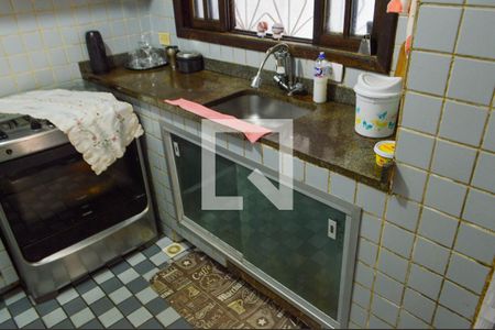 Casa de condomínio à venda com 178m², 5 quartos e 2 vagasCozinha 