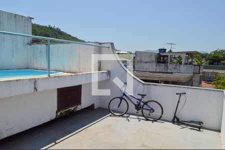 Casa de condomínio à venda com 178m², 5 quartos e 2 vagasTerraço