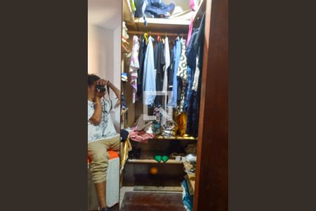 Casa de condomínio à venda com 178m², 5 quartos e 2 vagasCloset do Quarto 3