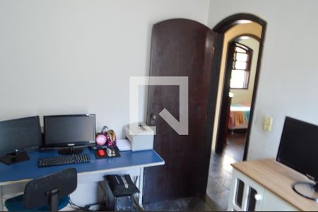 Casa de condomínio à venda com 178m², 5 quartos e 2 vagasQuarto 4