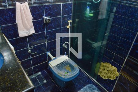 Casa de condomínio à venda com 178m², 5 quartos e 2 vagasBanheiro 2