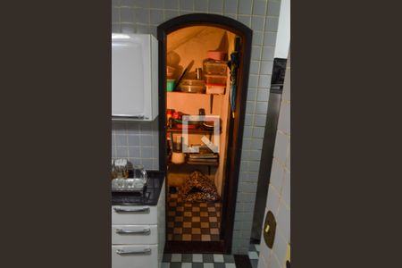 Casa de condomínio à venda com 178m², 5 quartos e 2 vagasDispensa 