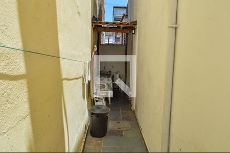 Casa de condomínio à venda com 178m², 5 quartos e 2 vagasEntrada de Serviço 