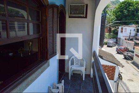 Casa de condomínio à venda com 178m², 5 quartos e 2 vagasVaranda 