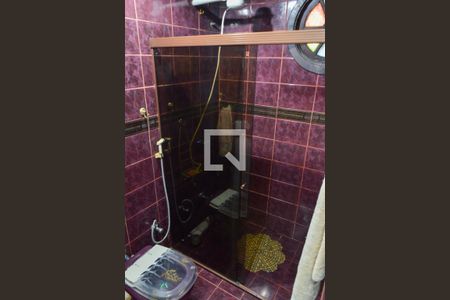 Casa de condomínio à venda com 178m², 5 quartos e 2 vagasBanheiro 1