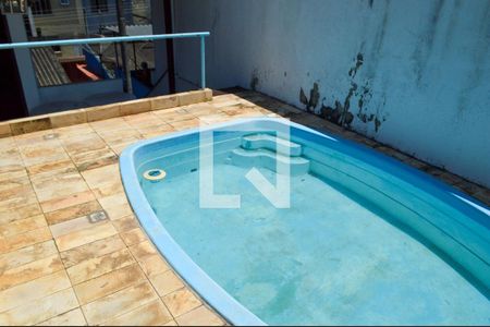 Casa de condomínio à venda com 178m², 5 quartos e 2 vagasPiscina