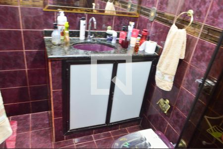 Casa de condomínio à venda com 178m², 5 quartos e 2 vagasBanheiro 1