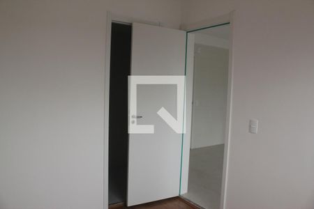 Quarto 1 de apartamento para alugar com 1 quarto, 33m² em Jardim Itacolomi, São Paulo