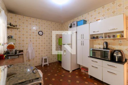 Casa à venda com 174m², 2 quartos e 6 vagas Casa à venda com 174m², 2 quartos e 6 vagasCozinha