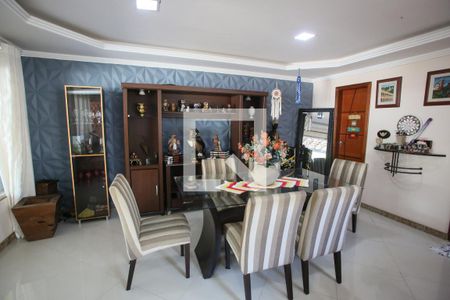 Sala de Jantar de casa à venda com 5 quartos, 200m² em Jacarepaguá, Rio de Janeiro
