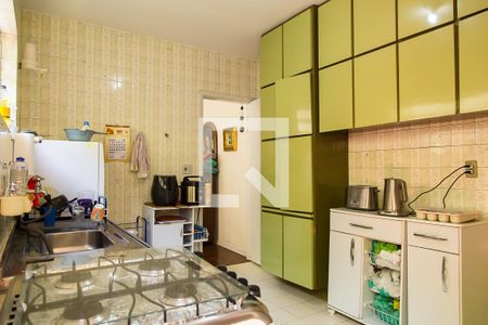 Casa à venda com 207m², 4 quartos e 2 vagasCozinha