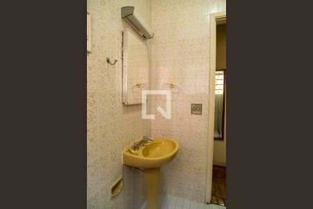 Casa à venda com 207m², 4 quartos e 2 vagasBanheiro da Suíte