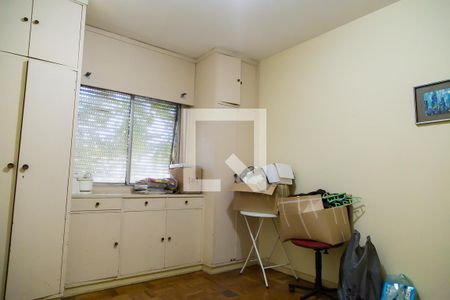 Casa à venda com 207m², 4 quartos e 2 vagasSuíte