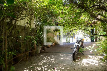 Casa à venda com 207m², 4 quartos e 2 vagasGaragem