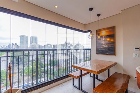 Sacada de apartamento à venda com 1 quarto, 64m² em Continental, Osasco