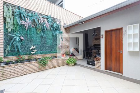 Casa para alugar com 201m², 3 quartos e 2 vagasQuintal