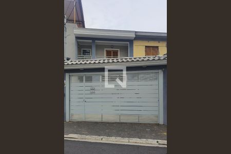 Casa para alugar com 201m², 3 quartos e 2 vagasFachada