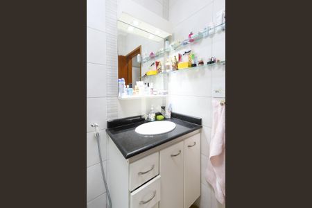 Casa para alugar com 201m², 3 quartos e 2 vagasBanheiro