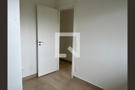 Apartamento à venda com 78m², 3 quartos e 1 vagaQuarto 02