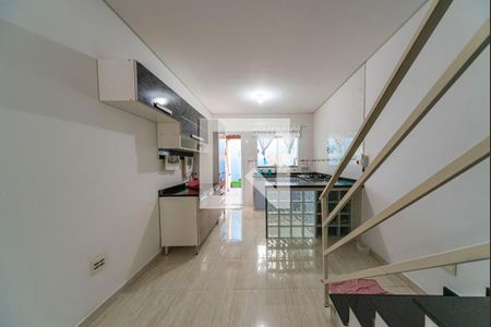 Casa para alugar com 79m², 2 quartos e 2 vagasCopa e Cozinha 